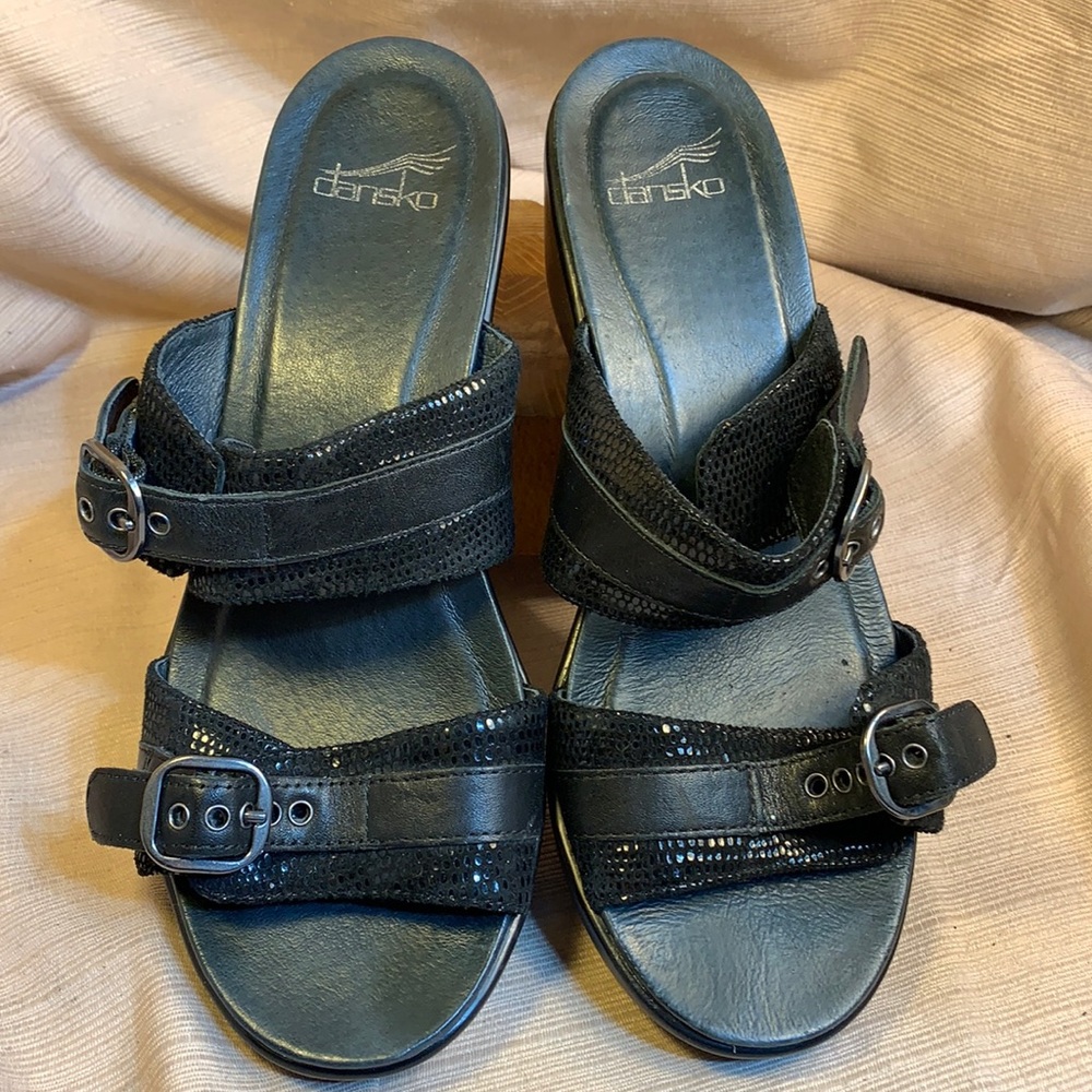 Dansko leather sandals hardly worn adjustable 3